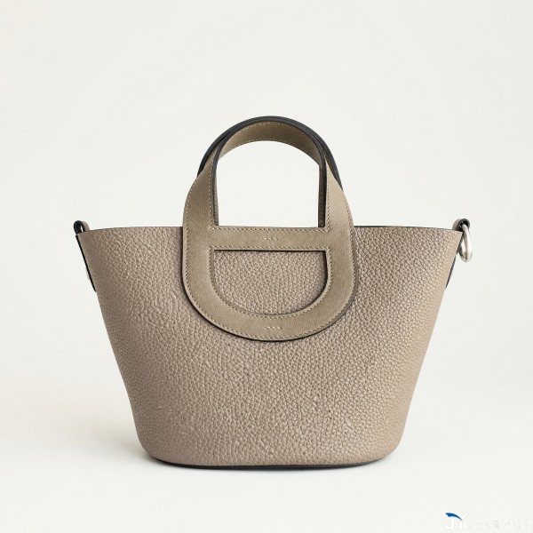 Fully Hand-Stitched Loop Pig Nose Picotin 18 Bucket Bag for Women, Original TC Leather Mixed with Swift Leather